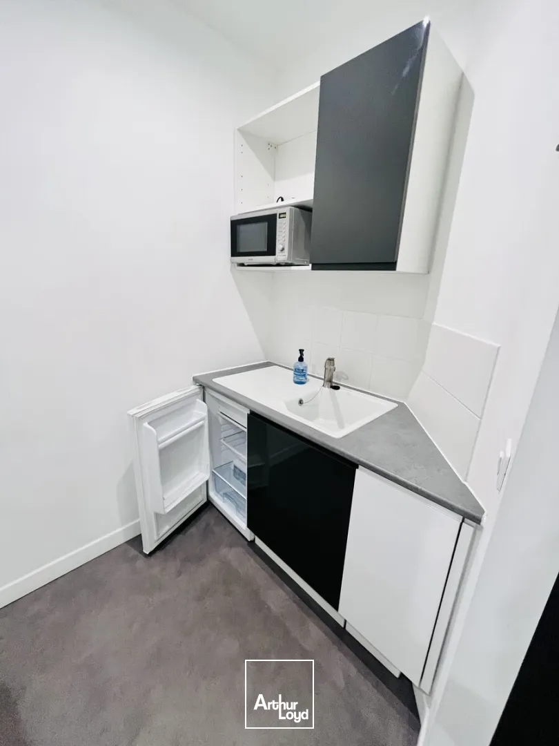 BUREAUX EN REZ-DE-CHAUSSÉE CENTRE VILLE 