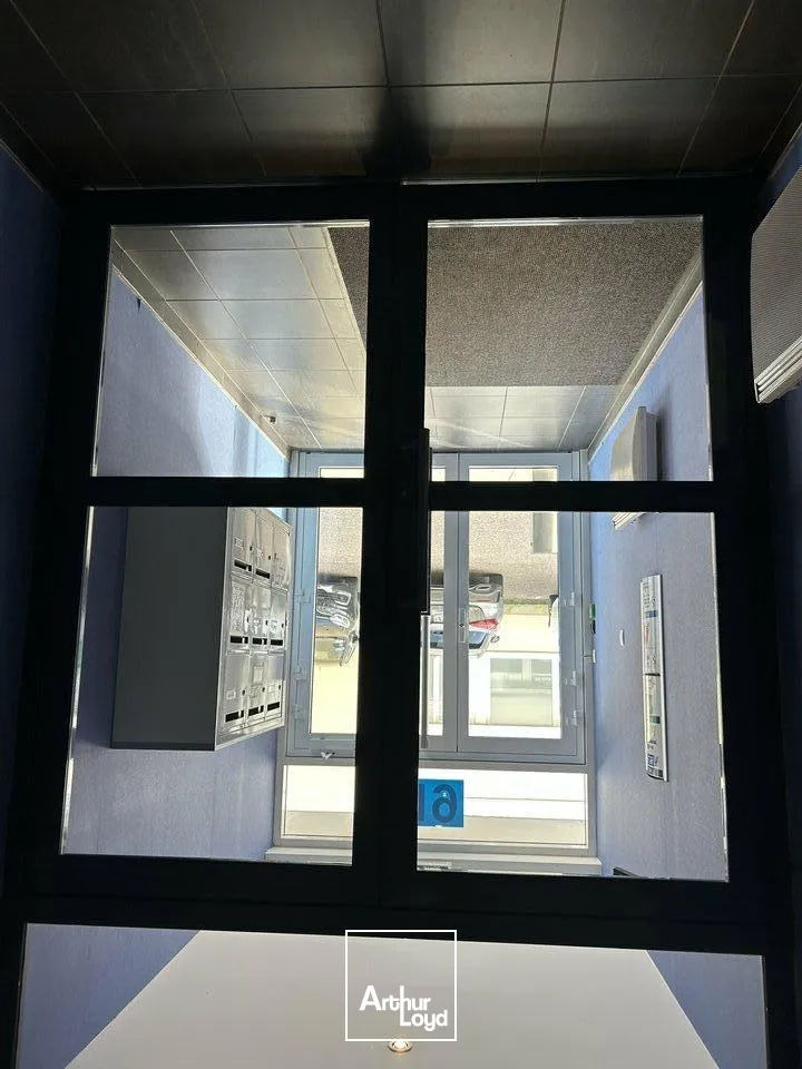 BUREAUX à LOUER de 75 m²