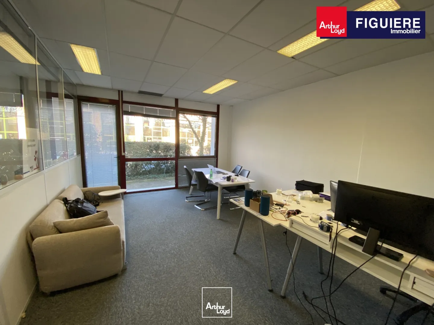 Locaux mixtes à louer sur TECH INDUS À AIX-EN-PROVENCE