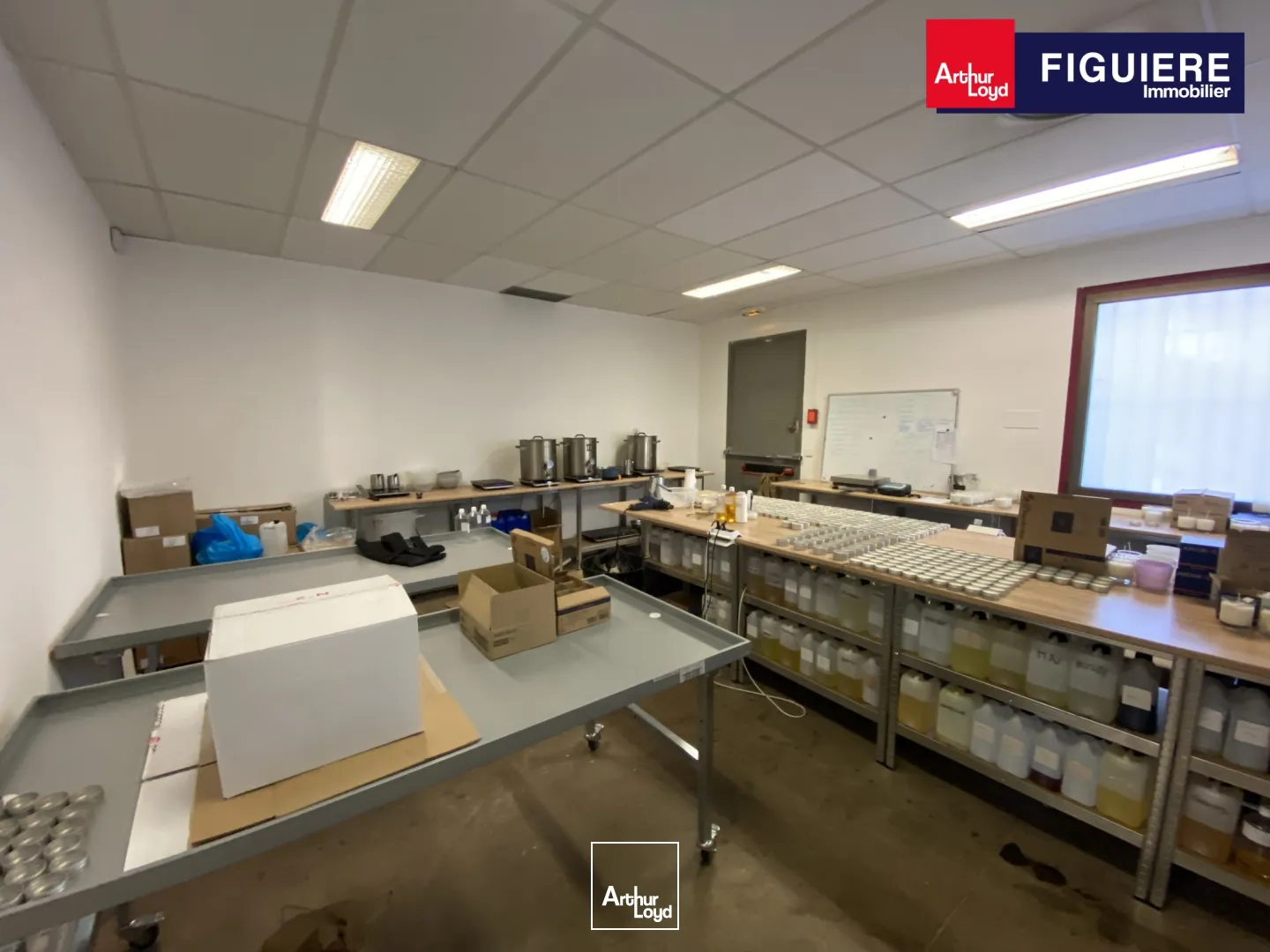 Locaux mixtes à louer sur TECH INDUS À AIX-EN-PROVENCE