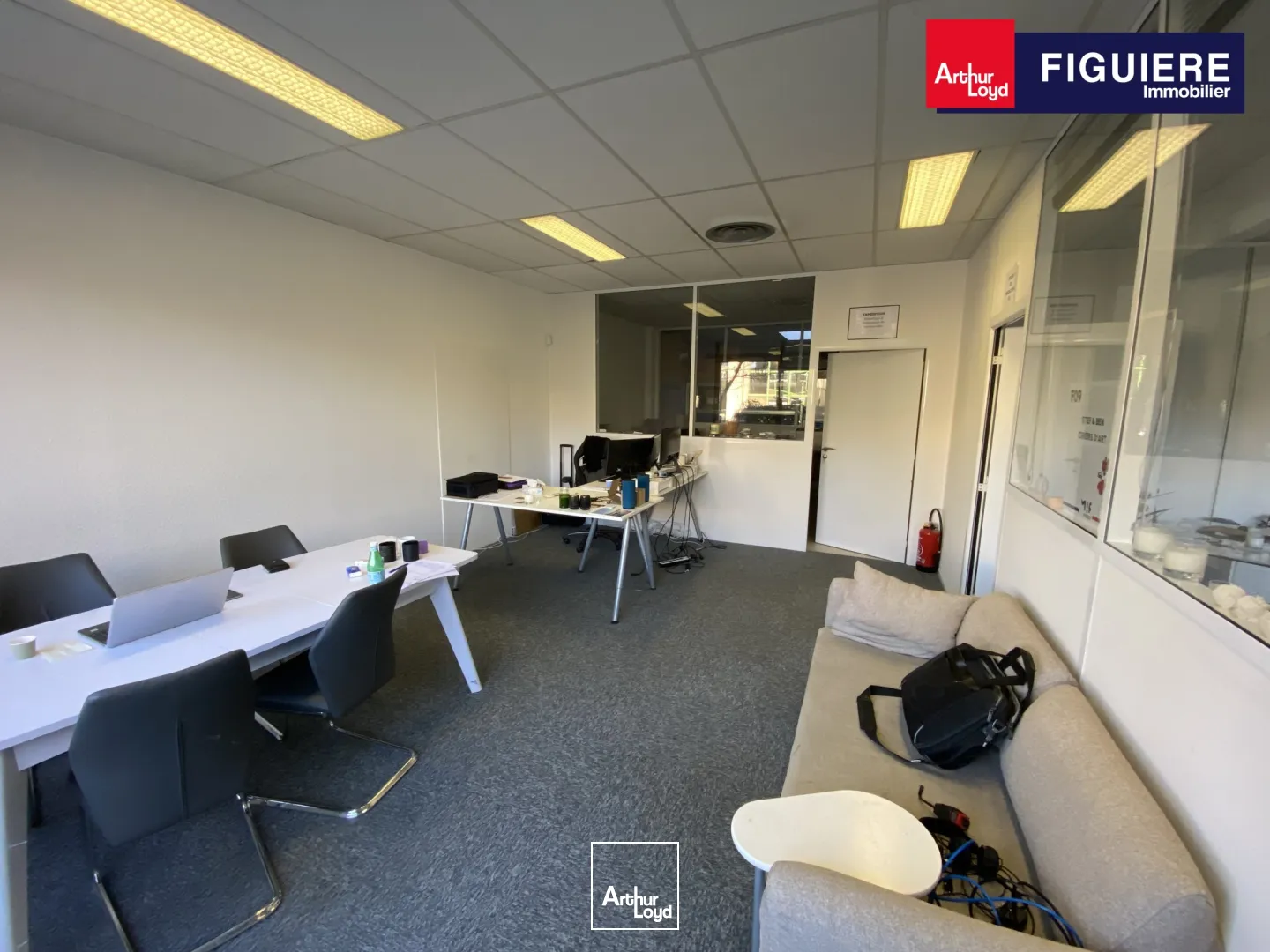 Locaux mixtes à louer sur TECH INDUS À AIX-EN-PROVENCE