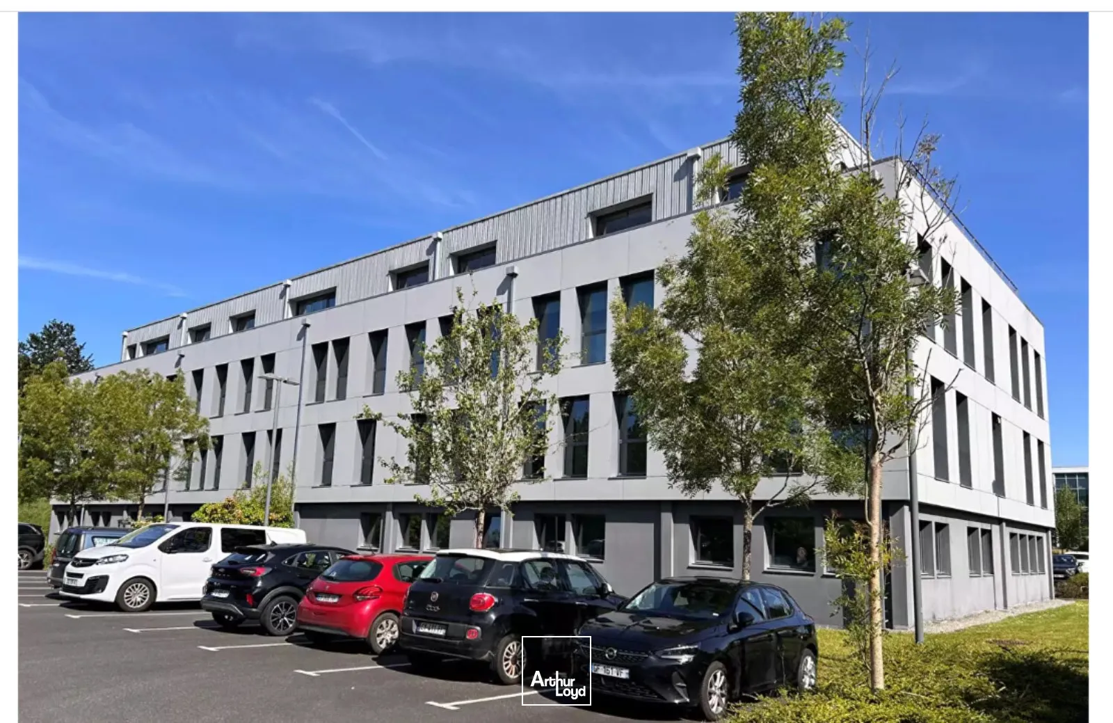 A LOUER PLATEAU DE BUREAU DE 420M² CREACH GWEN 