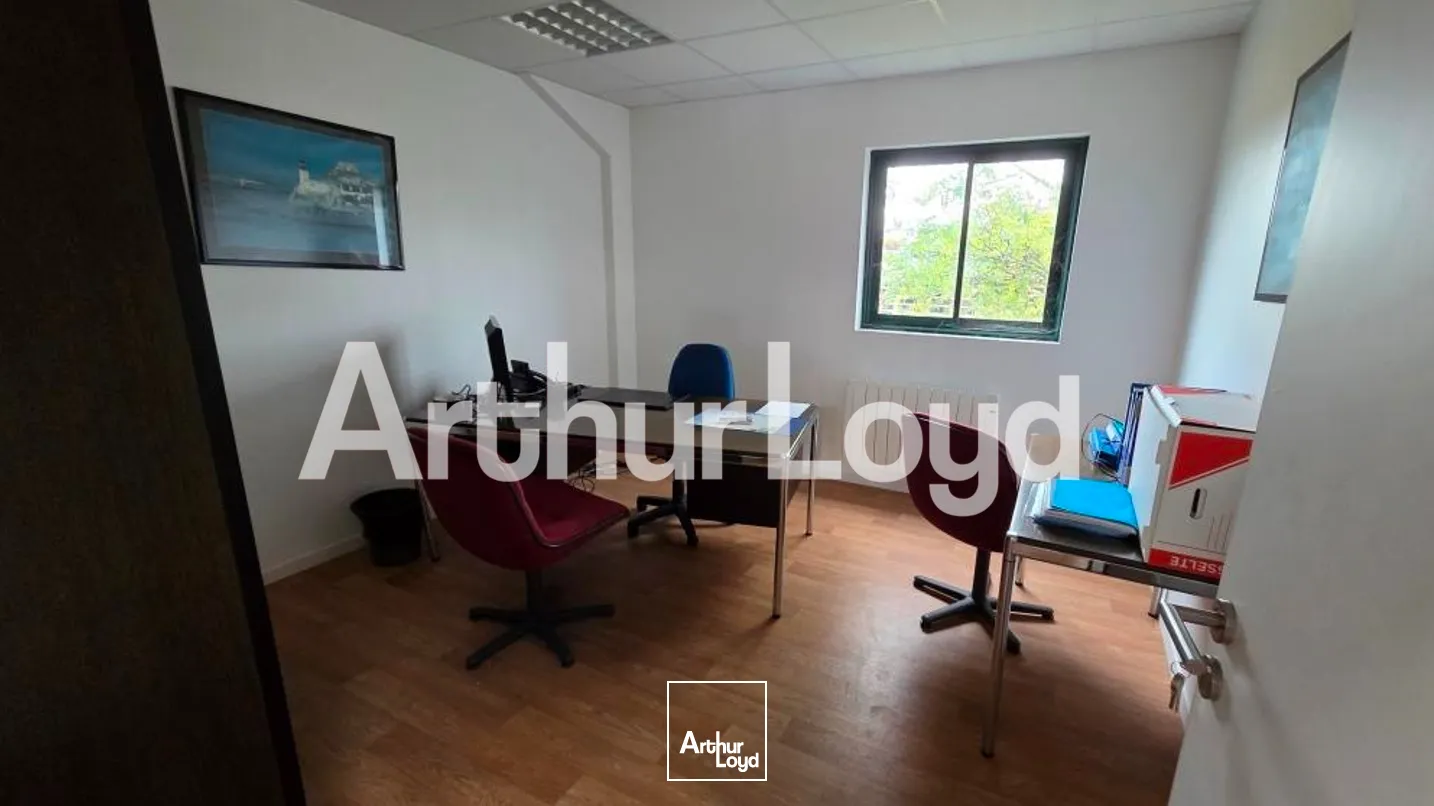 Bâtiment Stockage - Bureaux - CARPIQUET