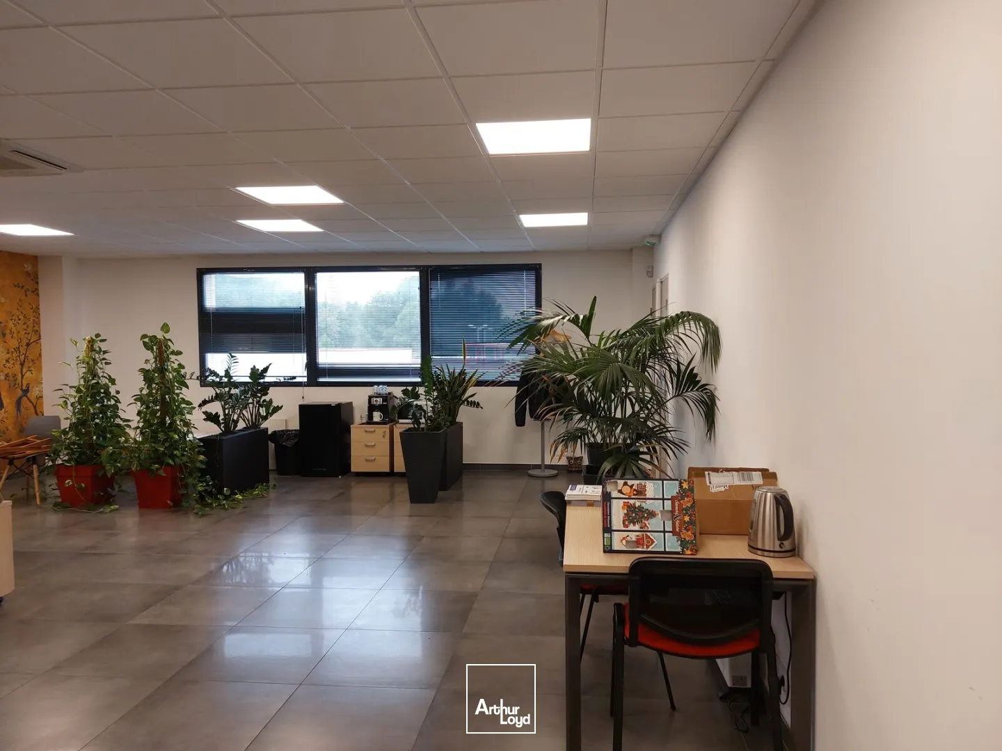 Bureaux PMR avec parkings à louer - ZA La Millone - Six-Fours