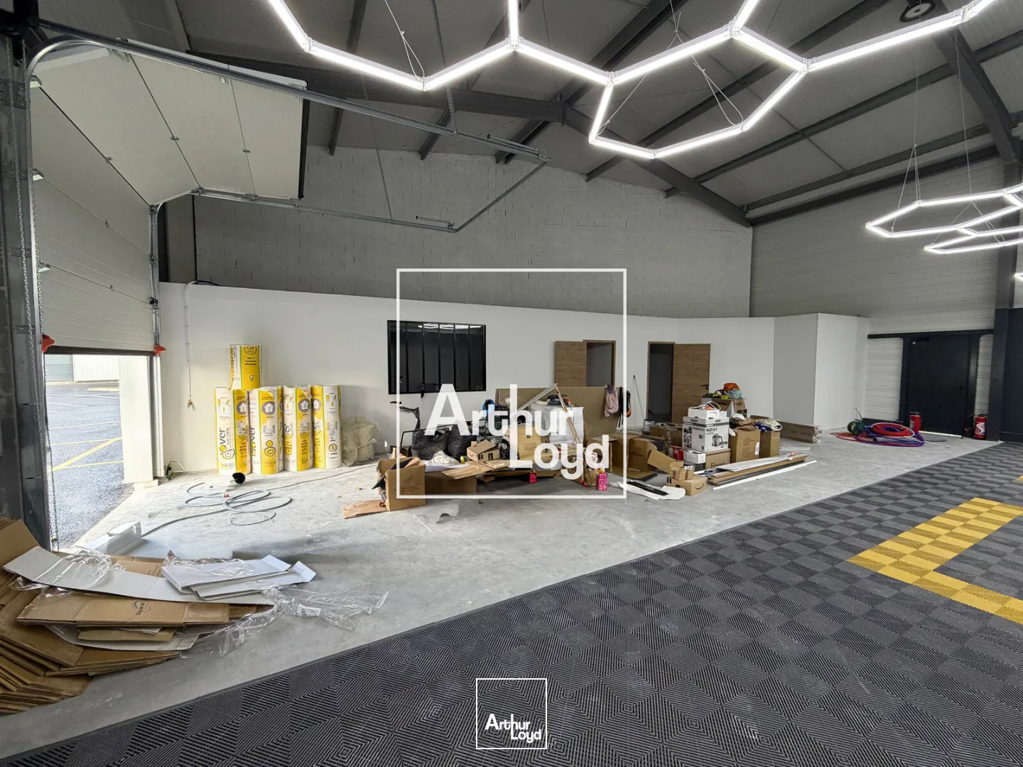 LOCAUX D'ACTIVITÉS NEUFS - À LOUER - SAINT JORY