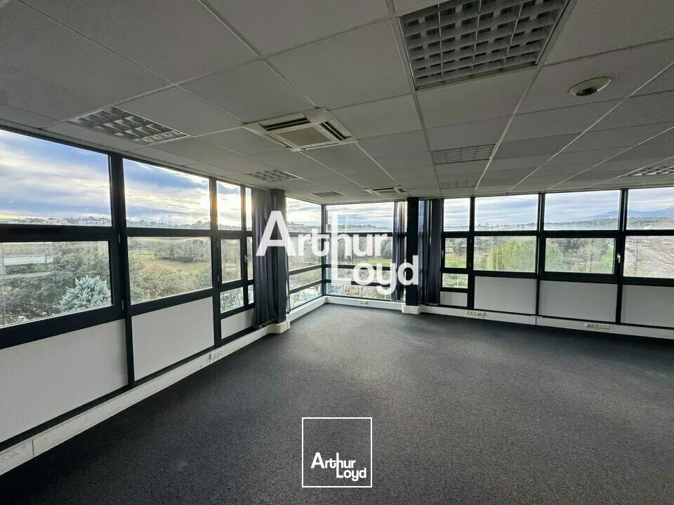 Location de bureaux 861 m² divisibles dès 195 m² - Standing - Sophia Antipolis 