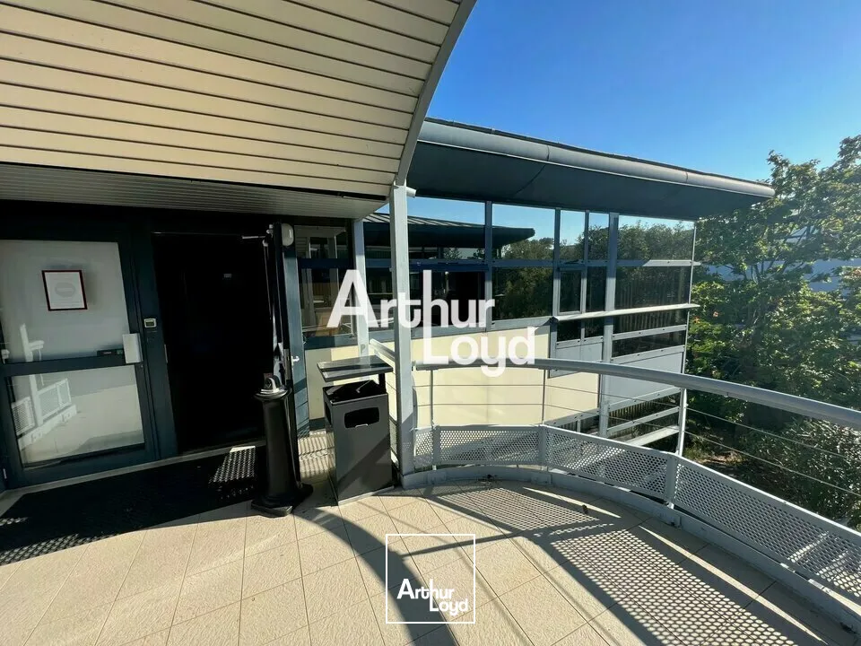 Location de bureaux 861 m² divisibles dès 195 m² - Standing - Sophia Antipolis 