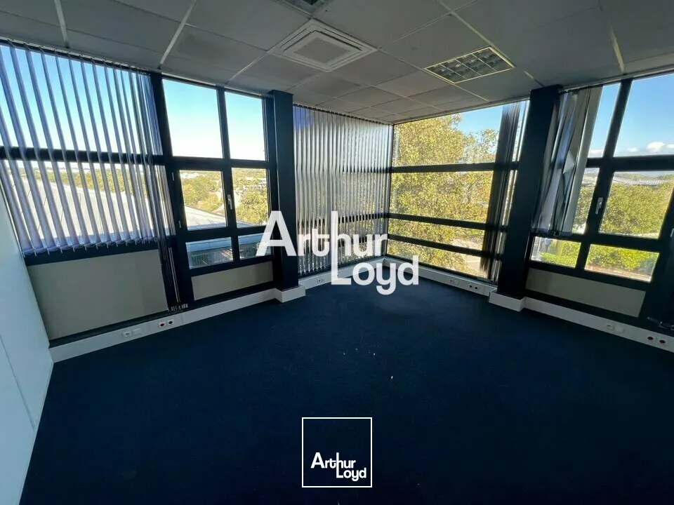 Location de bureaux 861 m² divisibles dès 195 m² - Standing - Sophia Antipolis 