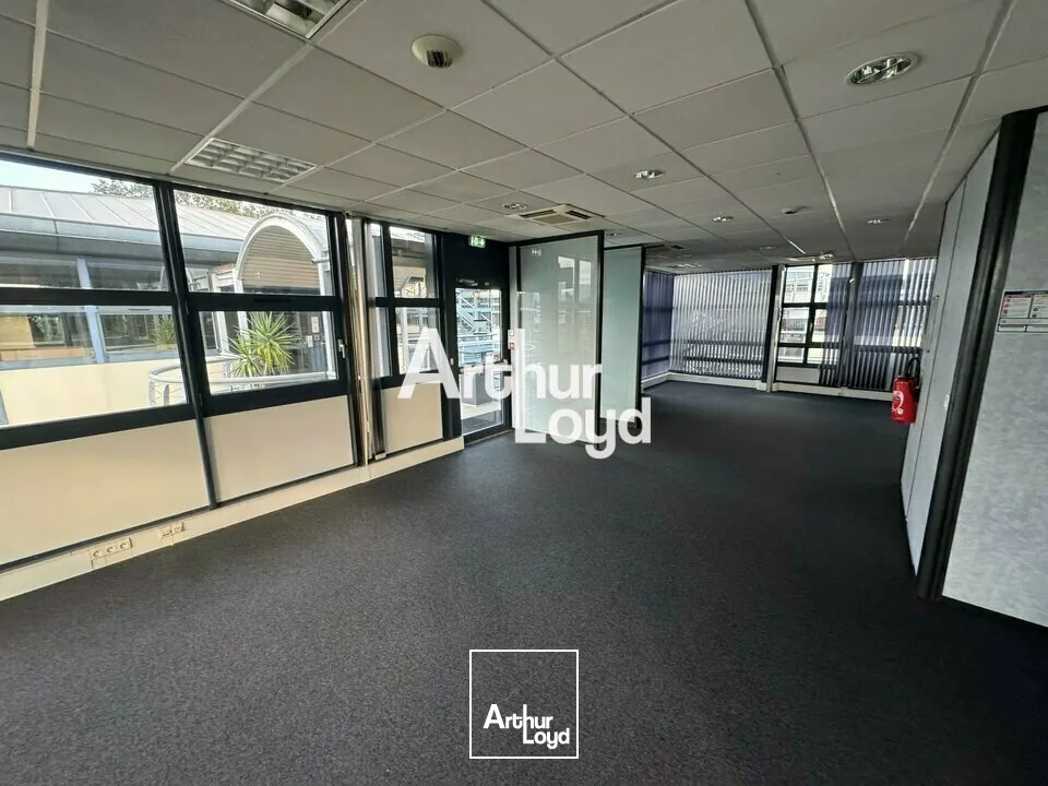 Location de bureaux 861 m² divisibles dès 195 m² - Standing - Sophia Antipolis 