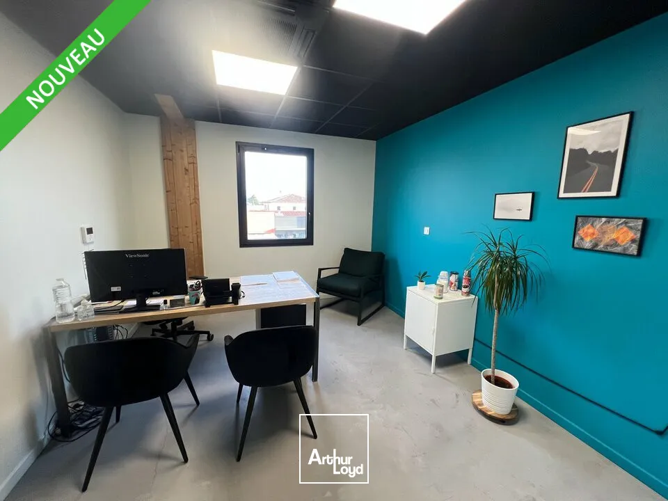 À VENDRE  PLATEAU DE BUREAUX MODERNES 253 m²  GUILHERAND-GRANGES (07)