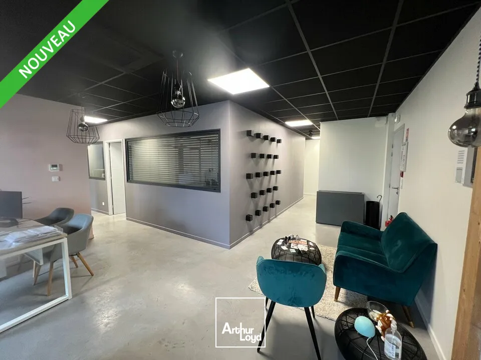 À VENDRE  PLATEAU DE BUREAUX MODERNES 253 m²  GUILHERAND-GRANGES (07)