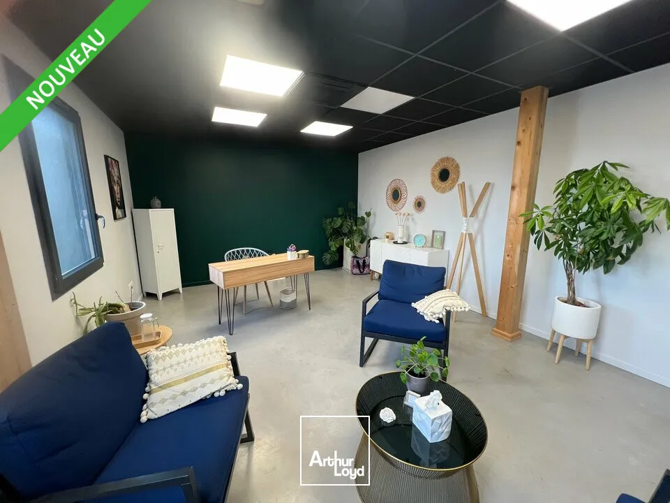 À VENDRE  PLATEAU DE BUREAUX MODERNES 253 m²  GUILHERAND-GRANGES (07)