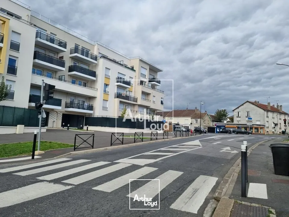 Belle surface entièrement rénovée sur MELUN !