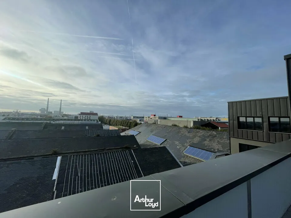 À VENDRE - LE HAVRE / ENTRÉE DE VILLE - BUREAUX - 514 m² - TERRASSE 100 m² 