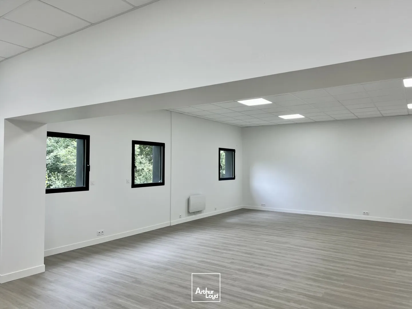 Bureaux à louer à PREAUX 76160