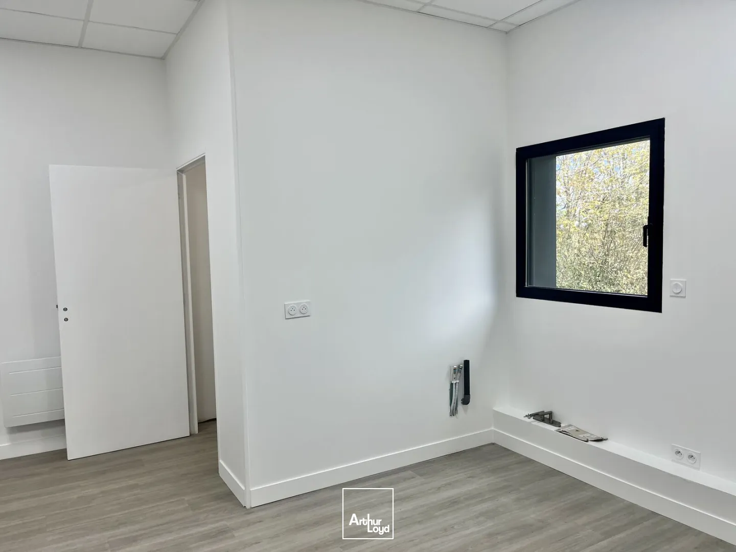 Bureaux à louer à PREAUX 76160