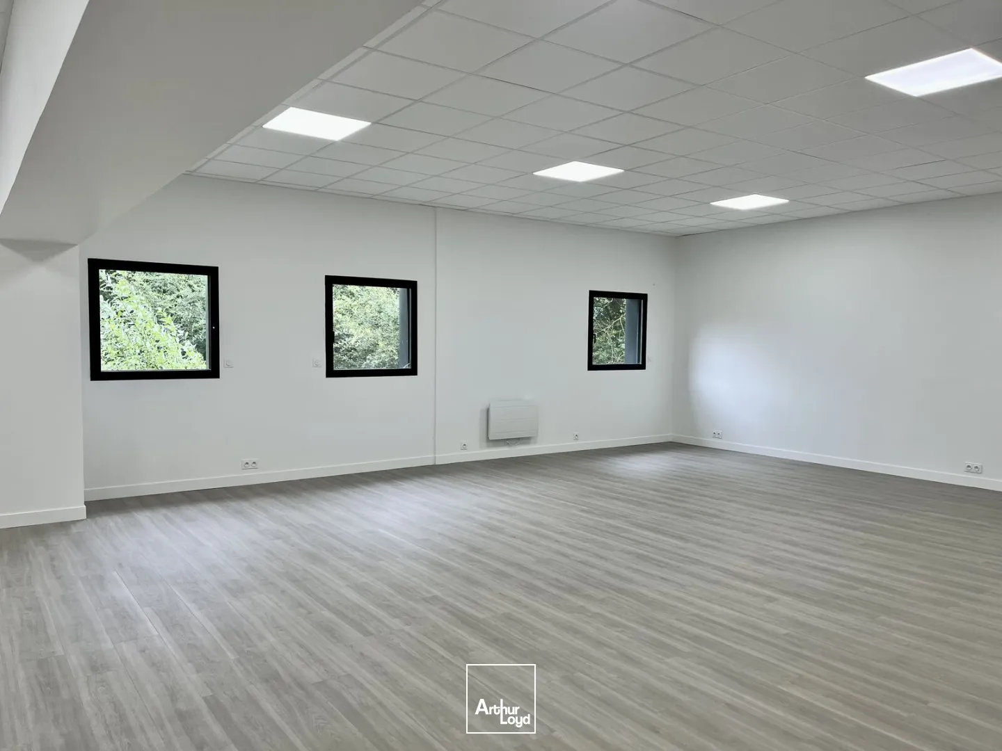 Bureaux à louer à PREAUX 76160