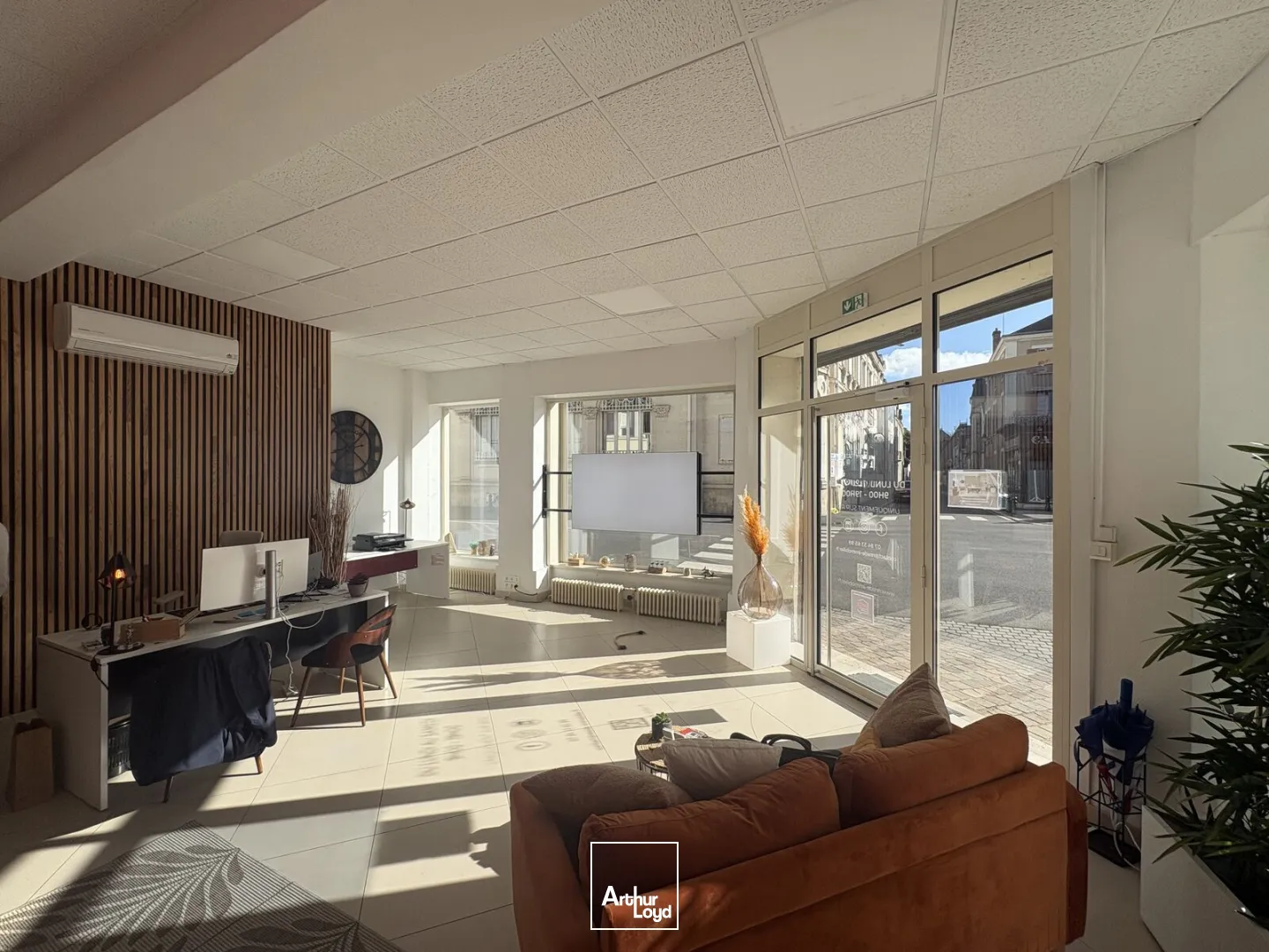 Bureaux à louer Montargis centre-ville 