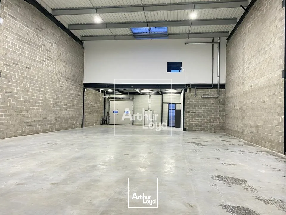 SAINT-MICHEL-SUR-ORGE LOCAL NEUF 