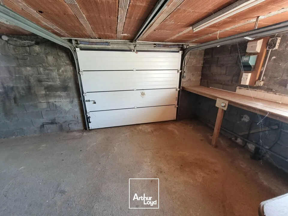 BUREAUX AVEC FONCIER CONSTRUCTIBLE NIORT MENDES FRANCE