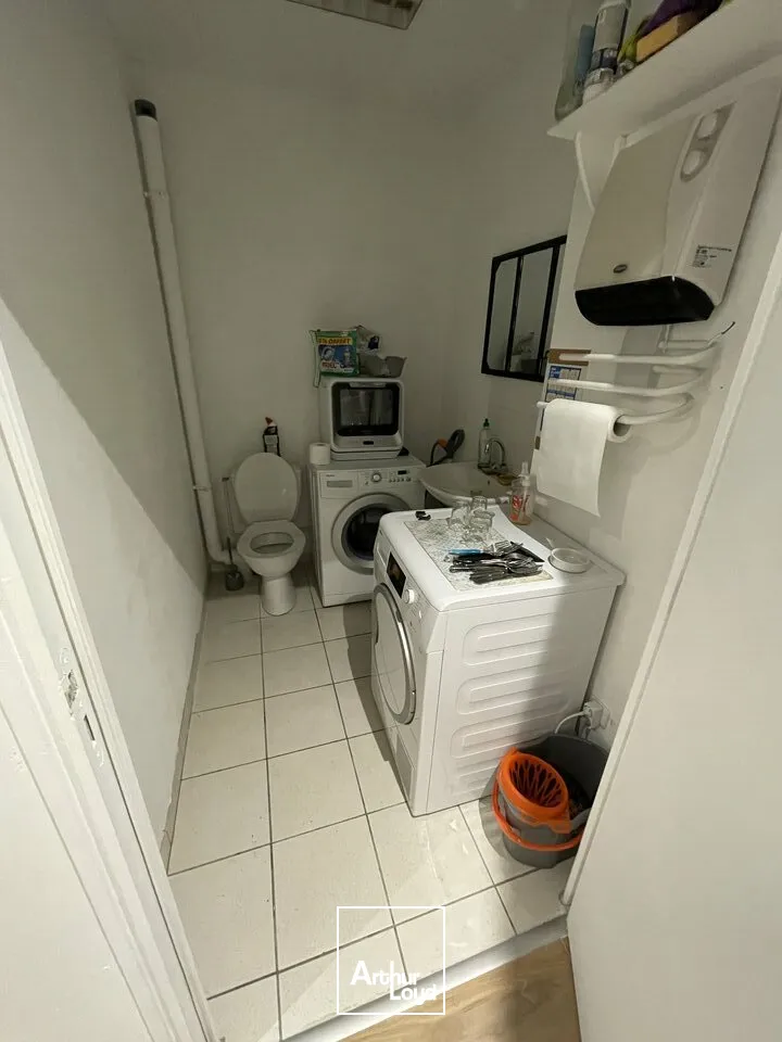 LOCATION BUREAUX + ENTREPOT PROCHE AVENUE DE PARIS NIORT 210 m2