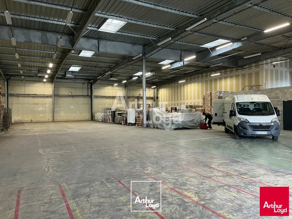 ZI SAINT BARTHÉLÉMY D'ANJOU LOCAL D'ACTIVITÉ 1 285 M² A LOUER