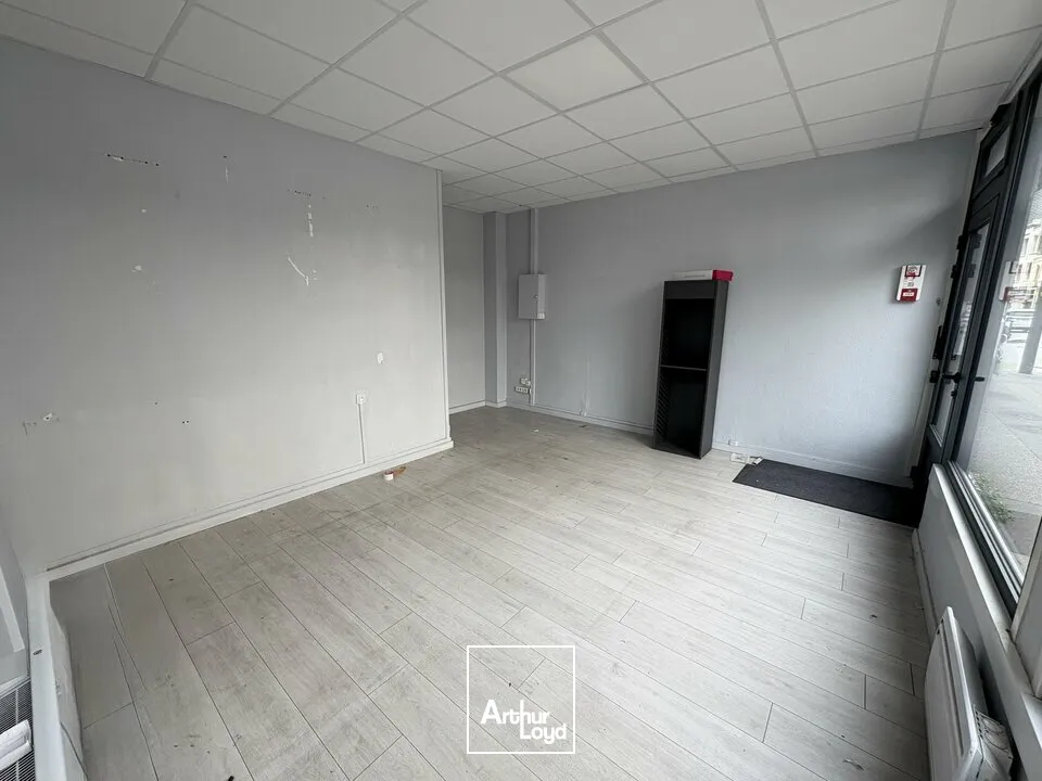A LOUER - LE HAVRE PROCHE DU CENTRE COMMERCIAL RENÉ COTY - LOCAL COMMERCIAL DE 46 m2.