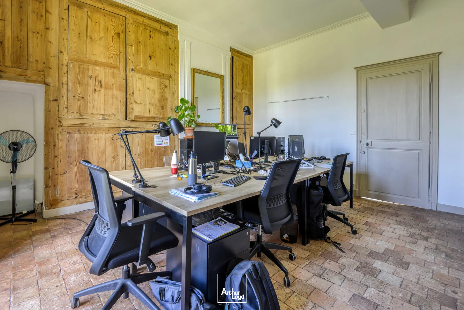 Bureaux à louer à Nantes Est avec jardin