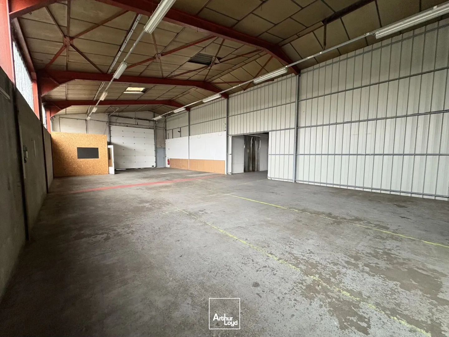 Locaux d'activité à louer à SAINT ETIENNE 42000