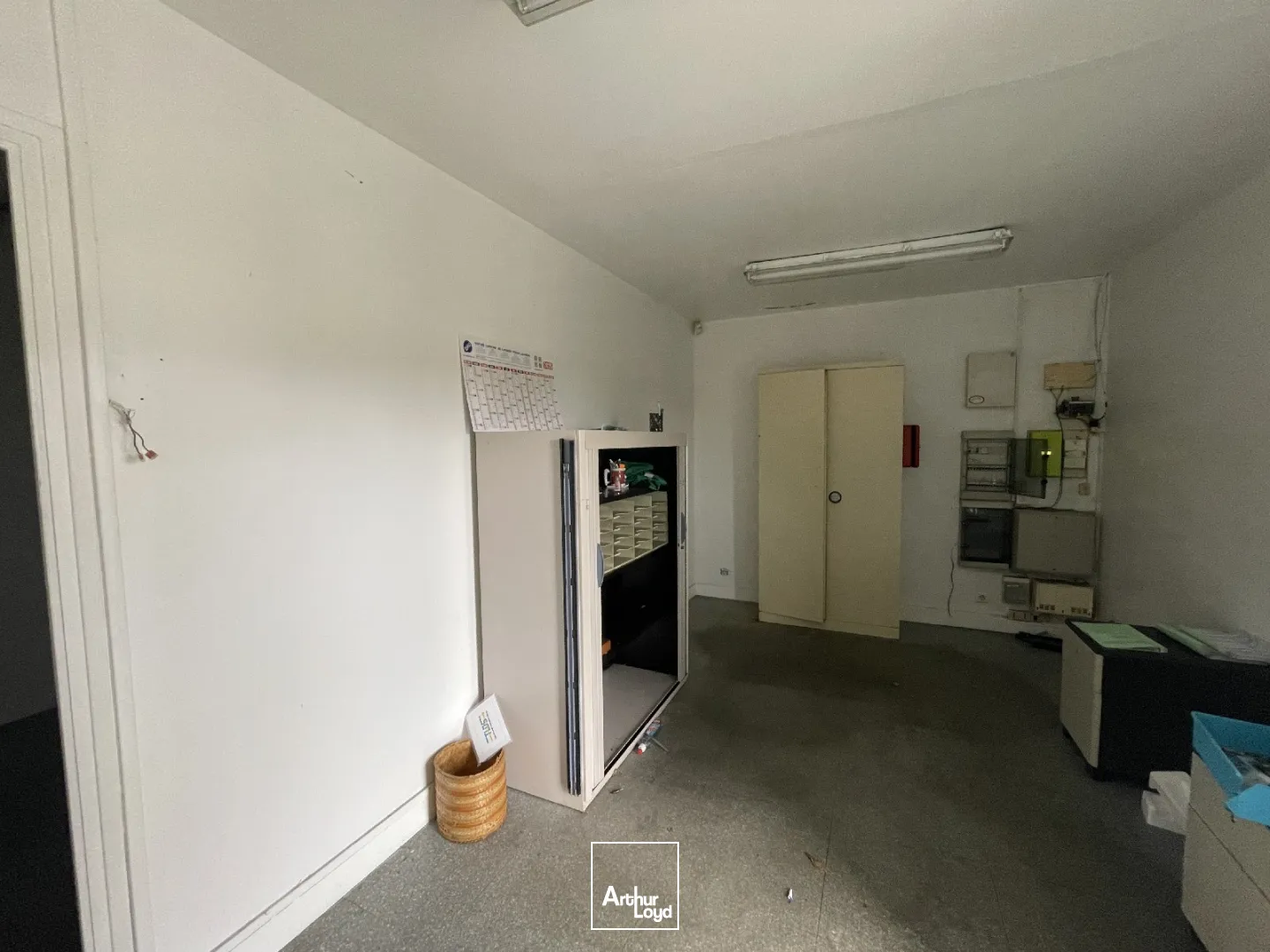 Locaux d'activité à vendre à FAUVILLE 27930