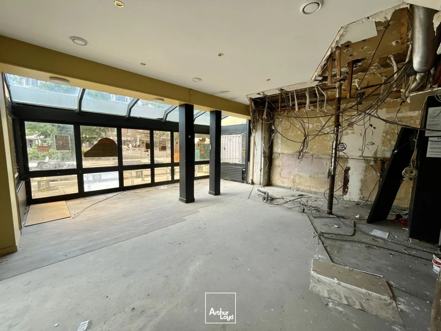 Locaux commerciaux à louer à ROUEN 76100