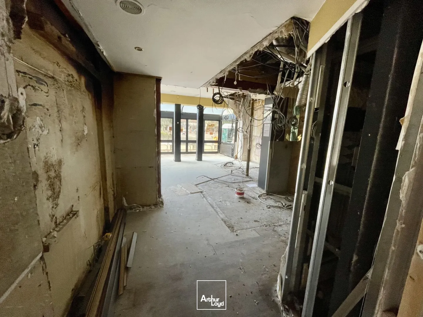 Locaux commerciaux à louer à ROUEN 76100