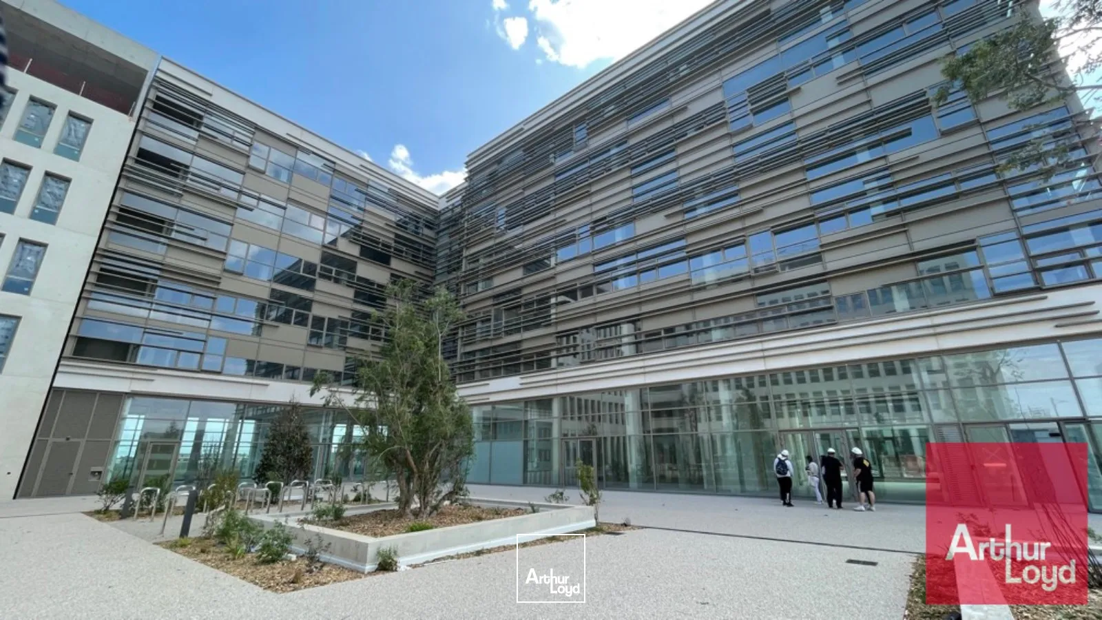 COMMERCES NEUFS A PARTIR DE 57 M2 - MONTPELLIER CAMBACERES