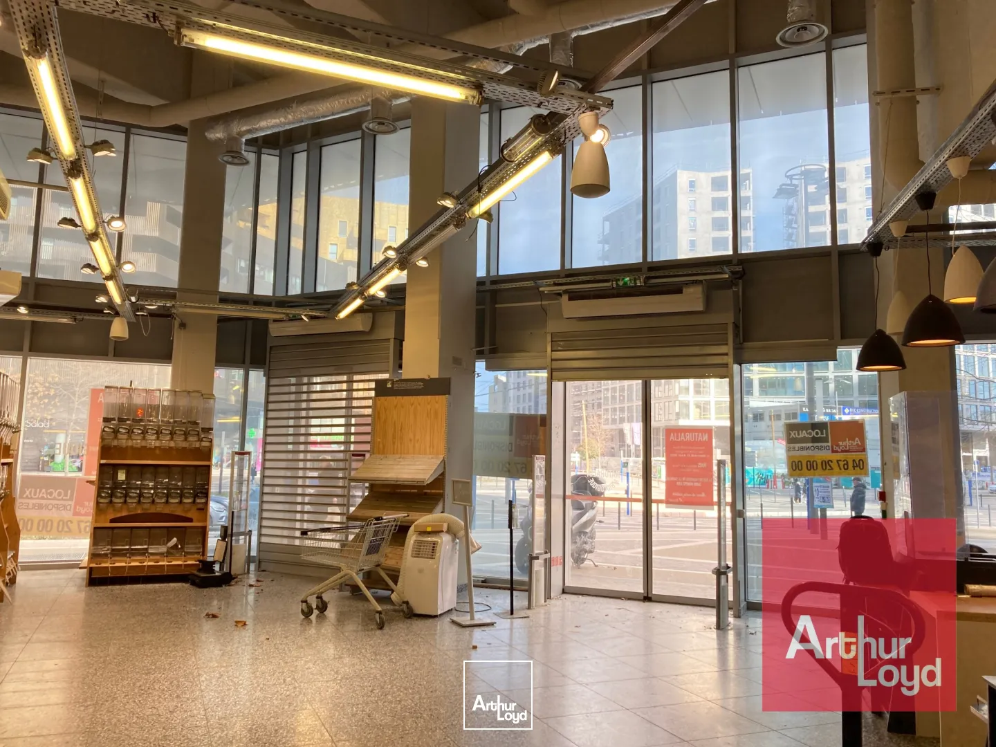 LOCAL COMMERCIAL QUARTIER ANTIGONE MONTPELLIER 