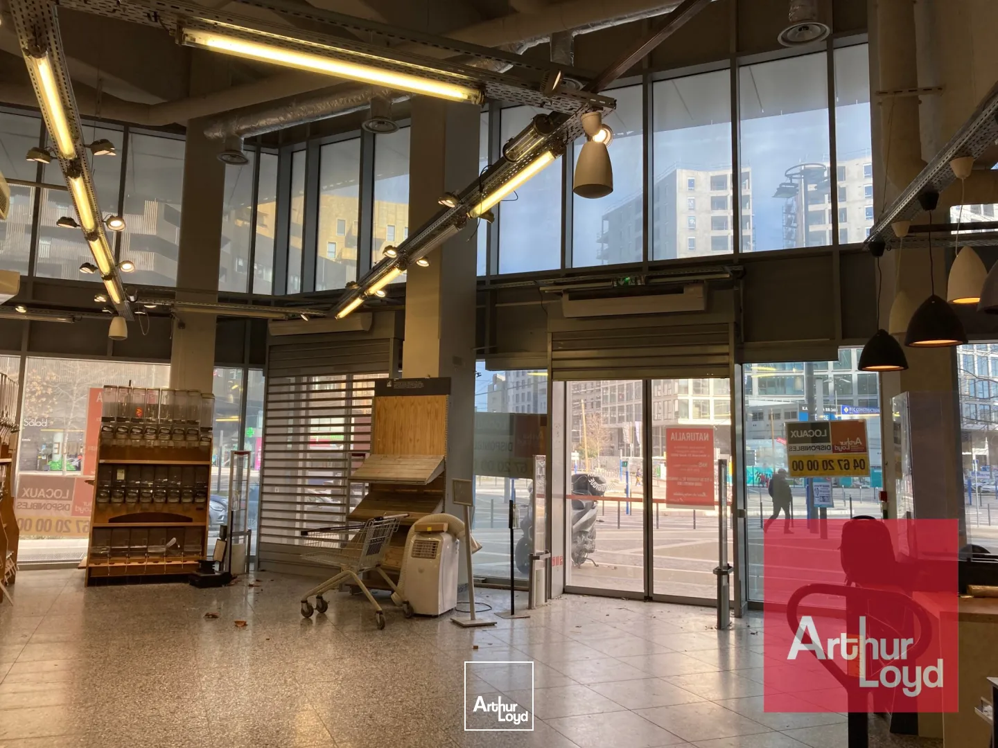 LOCAL COMMERCIAL QUARTIER ANTIGONE MONTPELLIER 