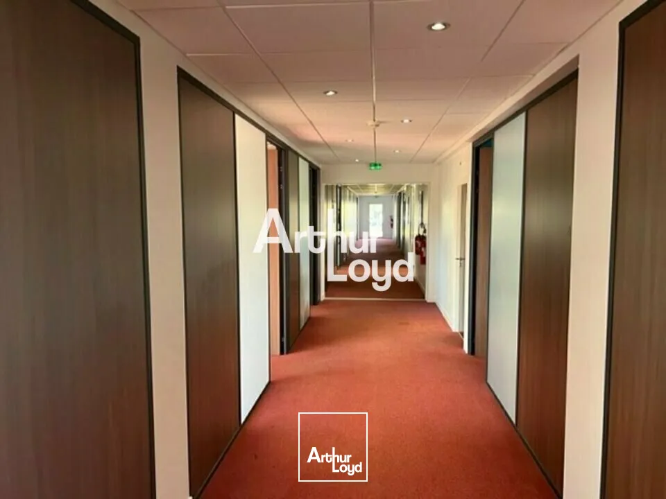 Bureaux à la location 824 m² - Sophia Antipolis - Environnement paysager