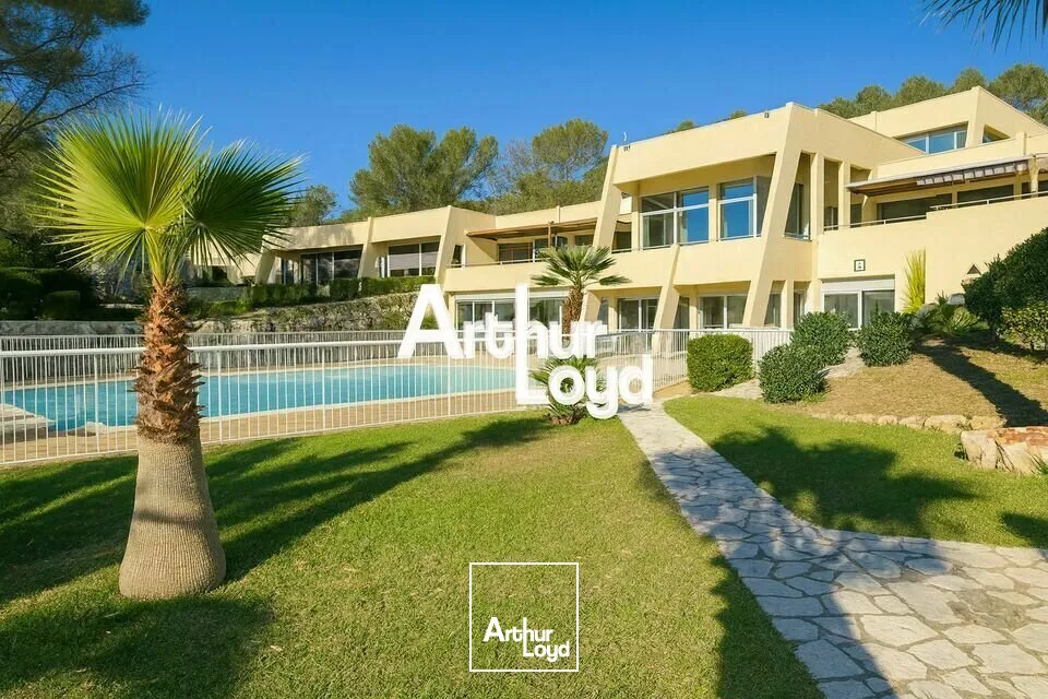 Bureaux à la location 824 m² - Sophia Antipolis - Environnement paysager