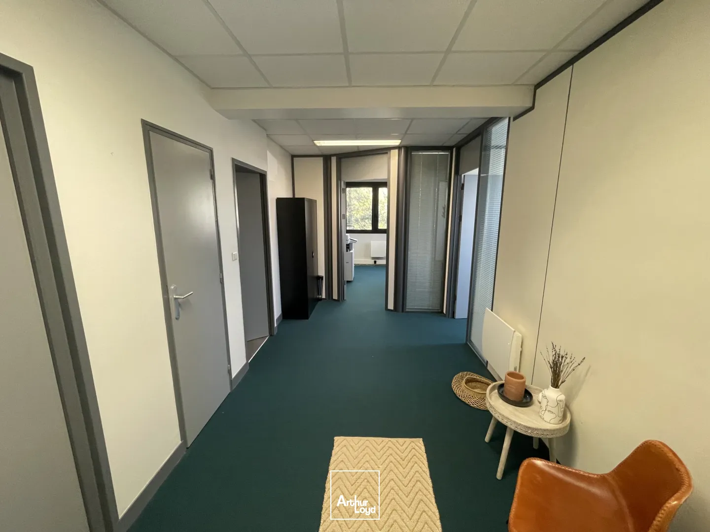 A LOUER BUREAUX DE 63 M2 À 335 M2 - COMPIEGNE ZAC DE MERCIERES