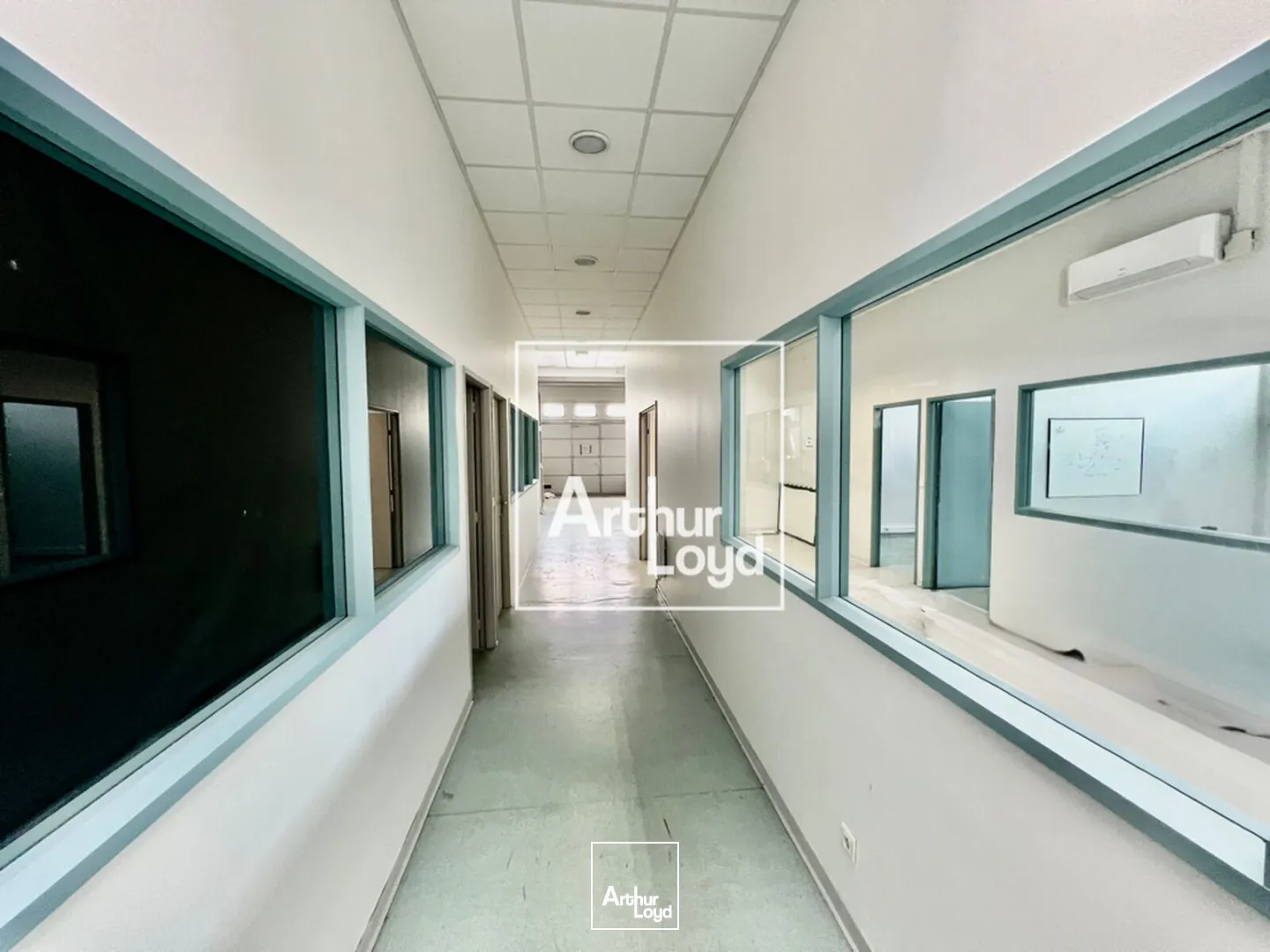 Locaux d'activité à louer à Montpellier - Bâtiment fonctionnel de 637 m² climatisé avec bureaux et zone de stockage