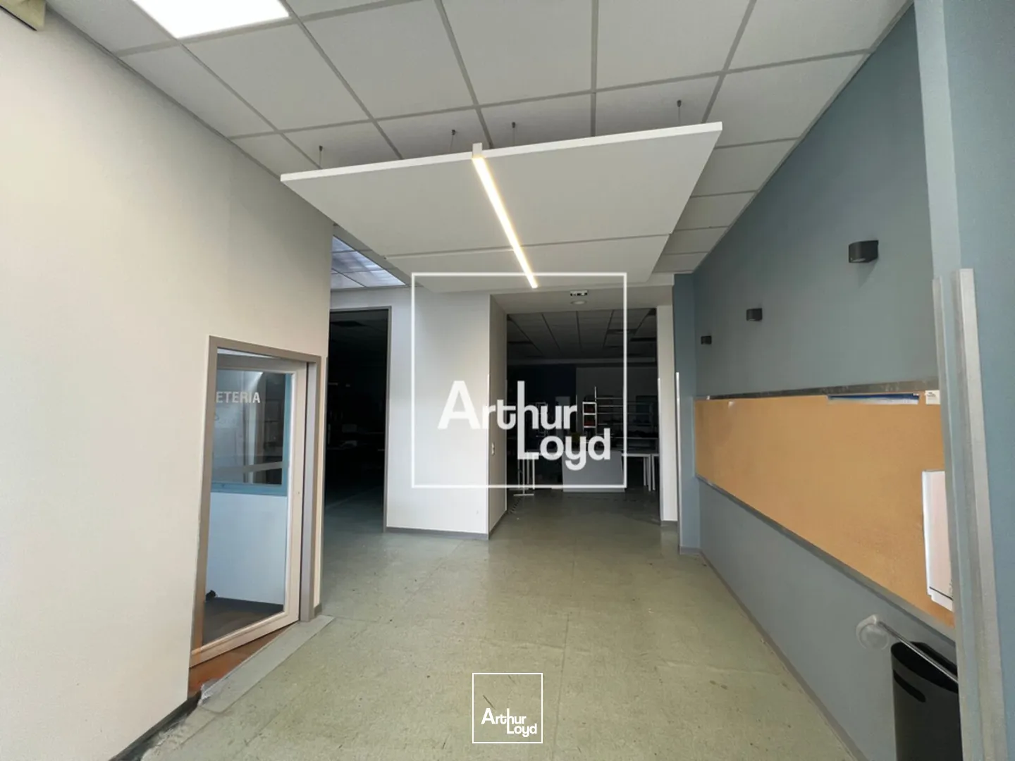 Locaux d'activité à louer à Montpellier - Bâtiment fonctionnel de 637 m² climatisé avec bureaux et zone de stockage