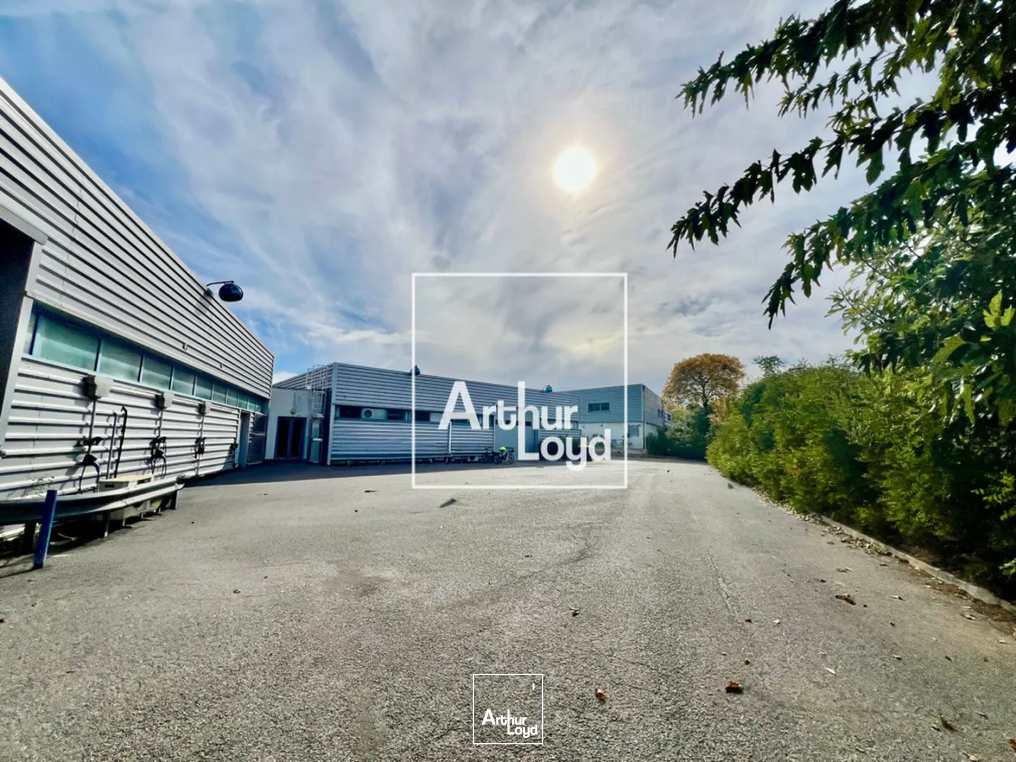 Locaux d'activité à louer à Montpellier - Bâtiment fonctionnel de 637 m² climatisé avec bureaux et zone de stockage