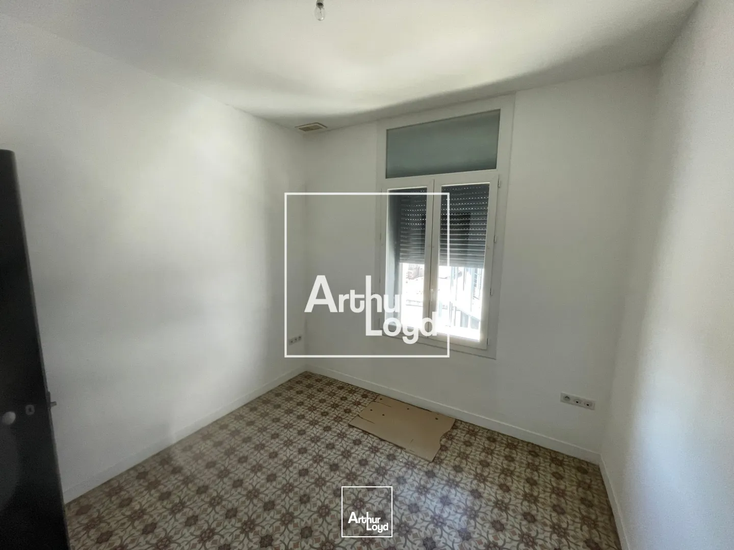 Bureaux 552 m² à vendre - Visibilité RD609 entre Béziers et Narbonne