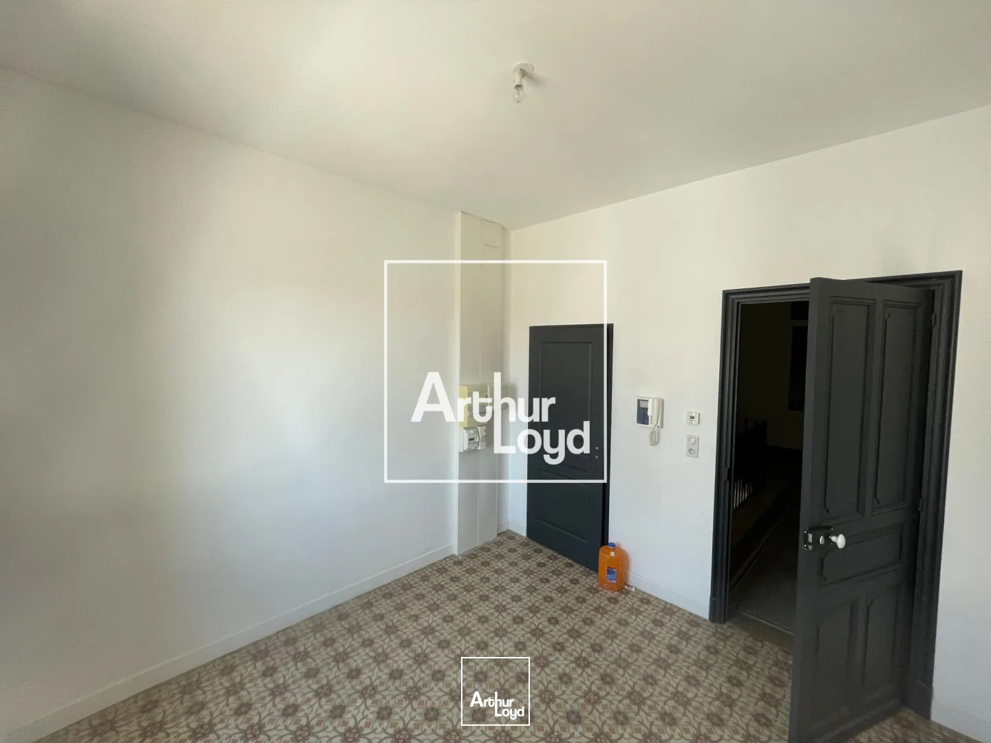 Bureaux 552 m² à vendre - Visibilité RD609 entre Béziers et Narbonne