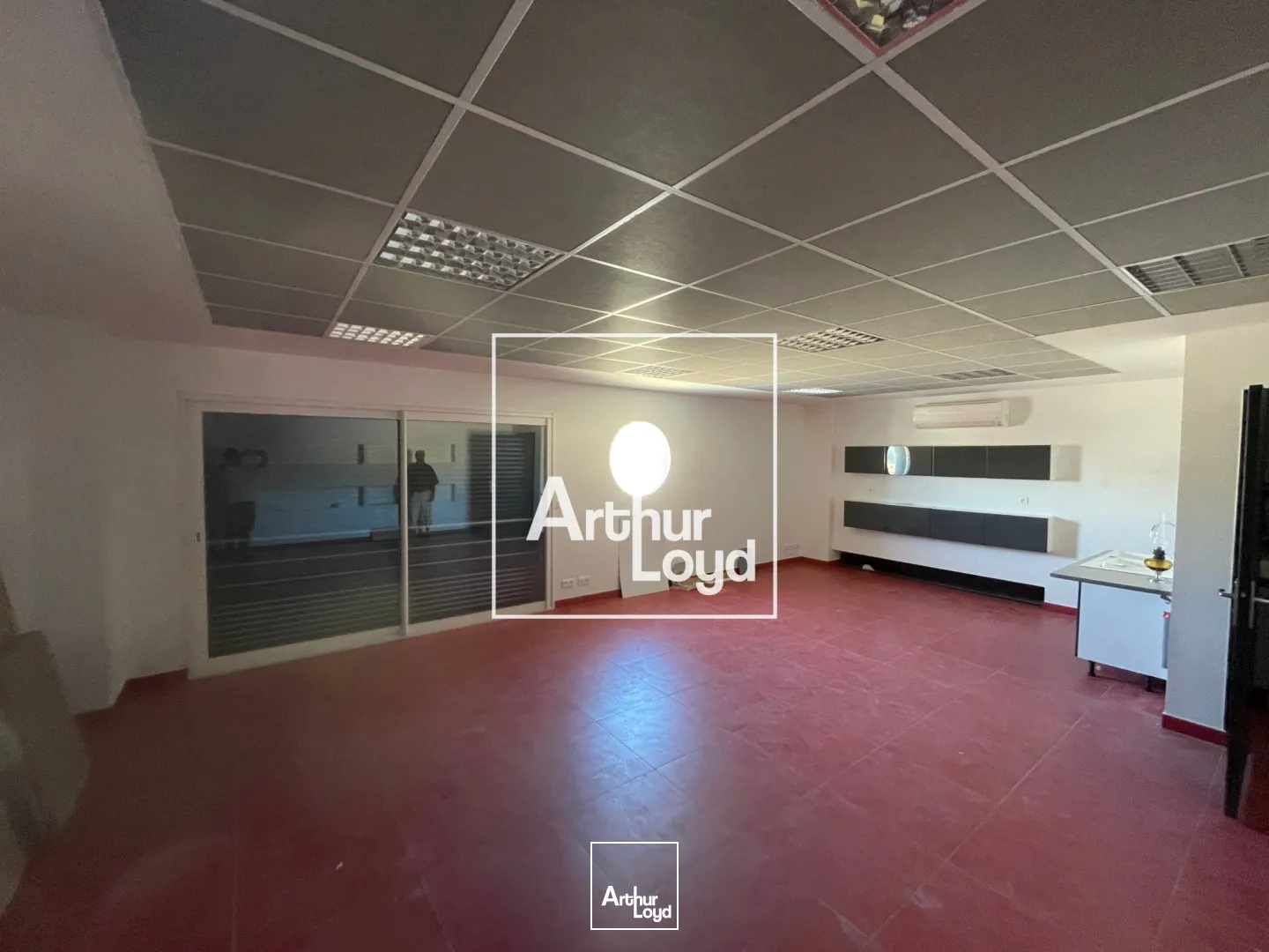 Bureaux 552 m² à vendre - Visibilité RD609 entre Béziers et Narbonne
