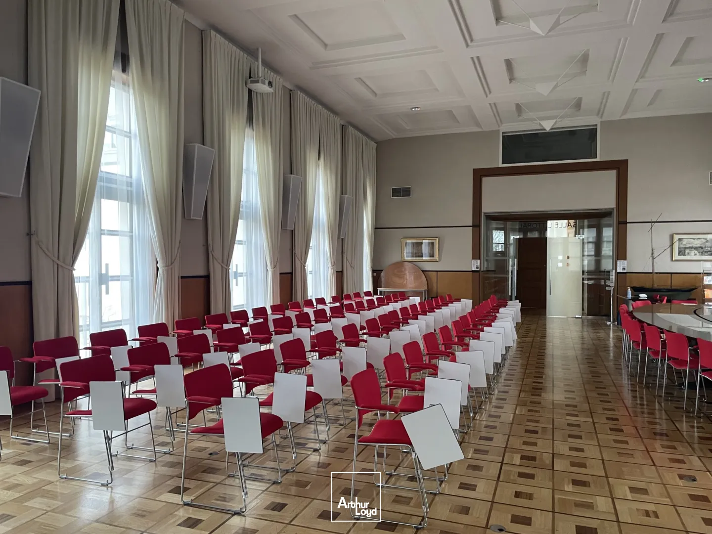 LOCATION - BUREAUX - 1291 M2 - ST NAZAIRE