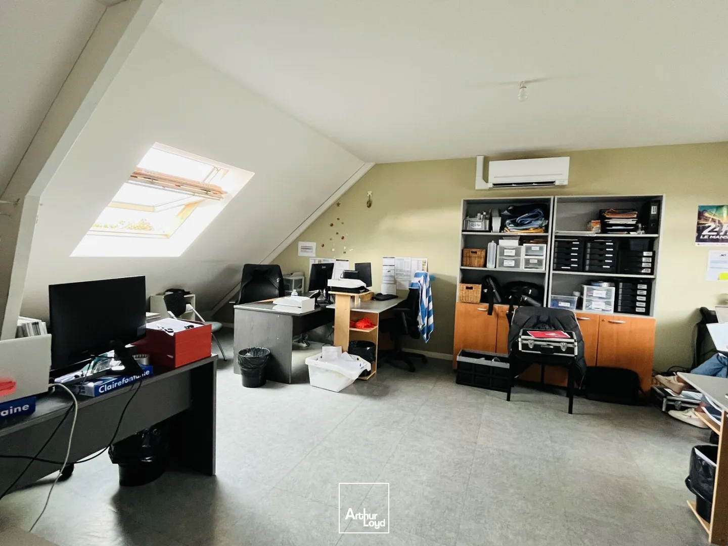 A LOUER BUREAUX ST MARC ST NAZAIRE 160M2