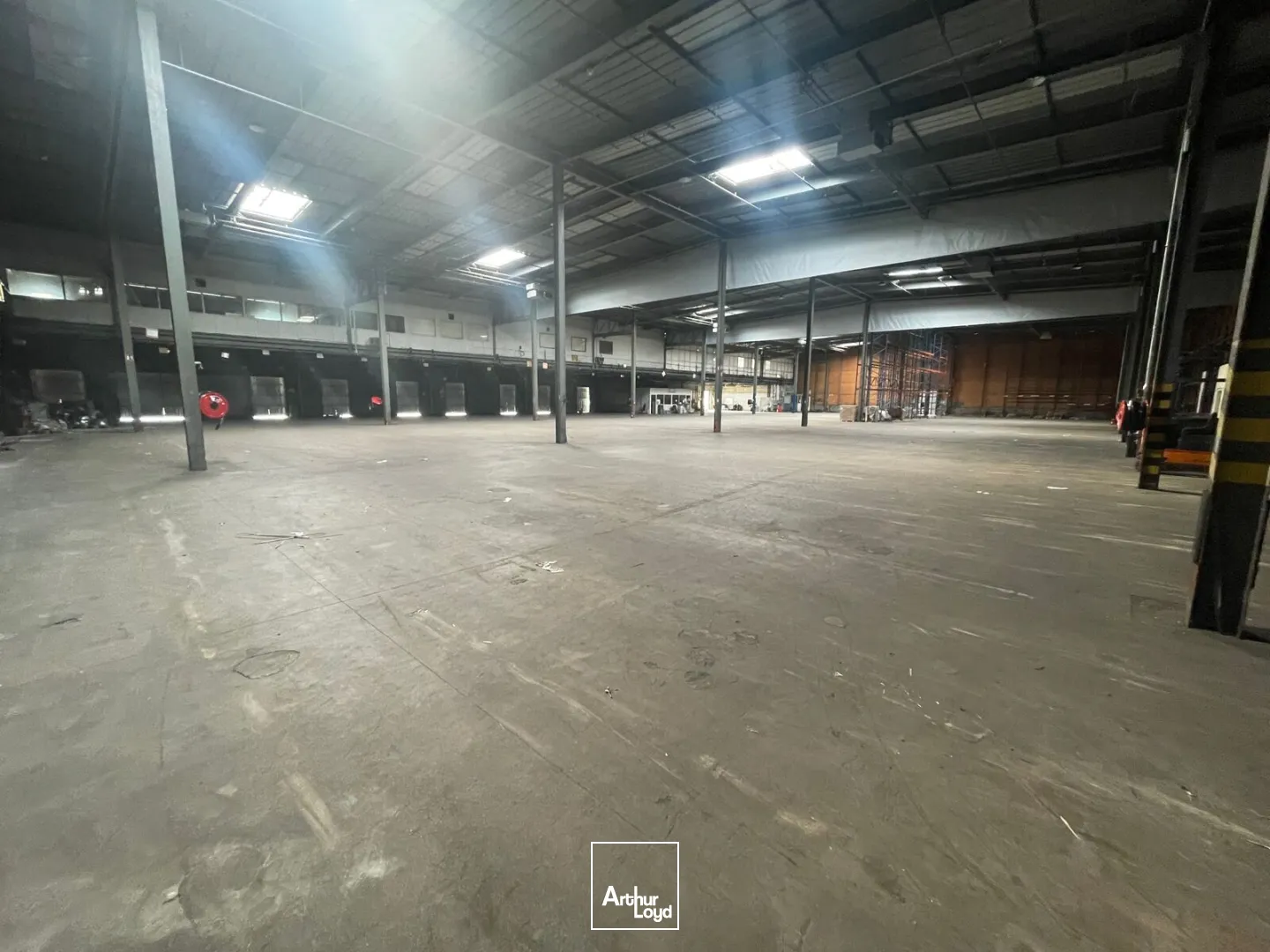 Entrepôts à louer à GRAVIGNY 27930