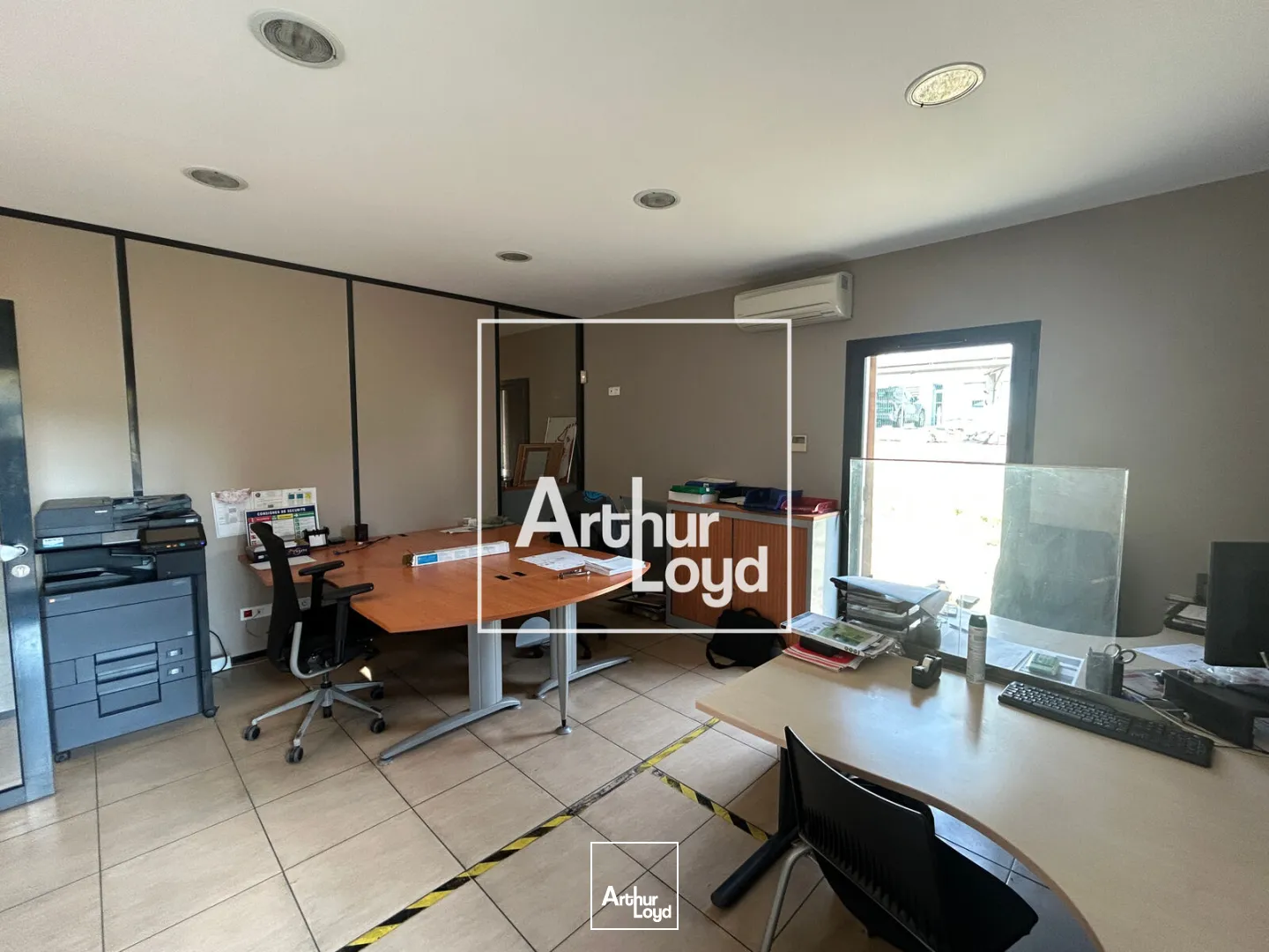 Locaux d'activités - A Vendre - PAE BEZIERS OUEST