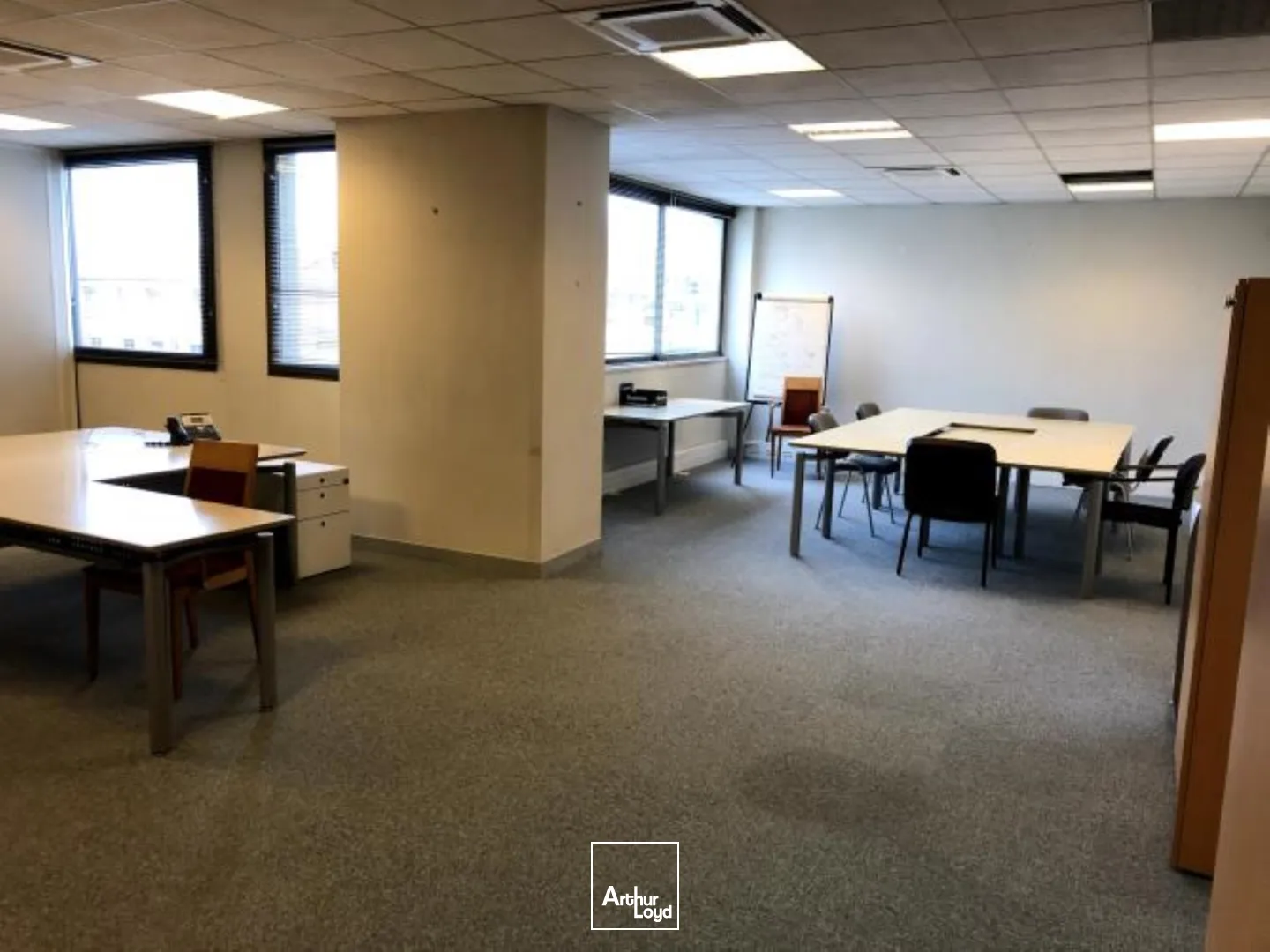 Locaux d'activité sur site clos, à Gennevilliers, à proximité des quais de Seine