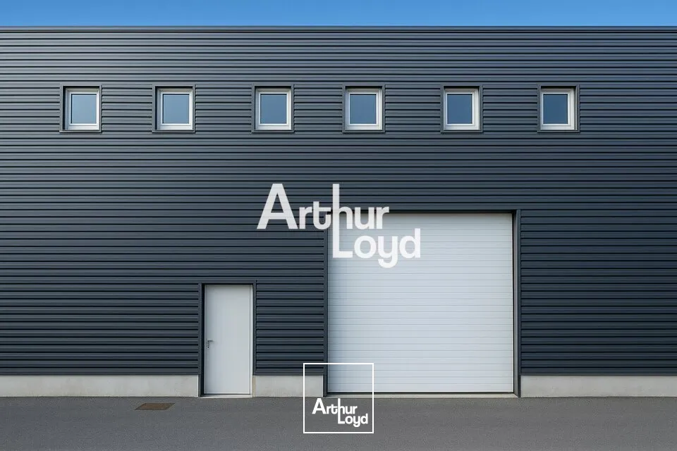 À louer  Locaux d'activité au Capitou : 200m² au sol + 50m² en mezzanine